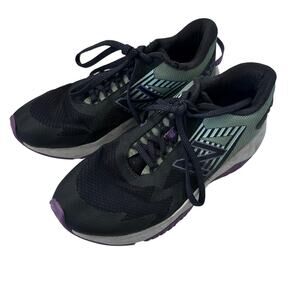 New Balance sneakers men’s 5
